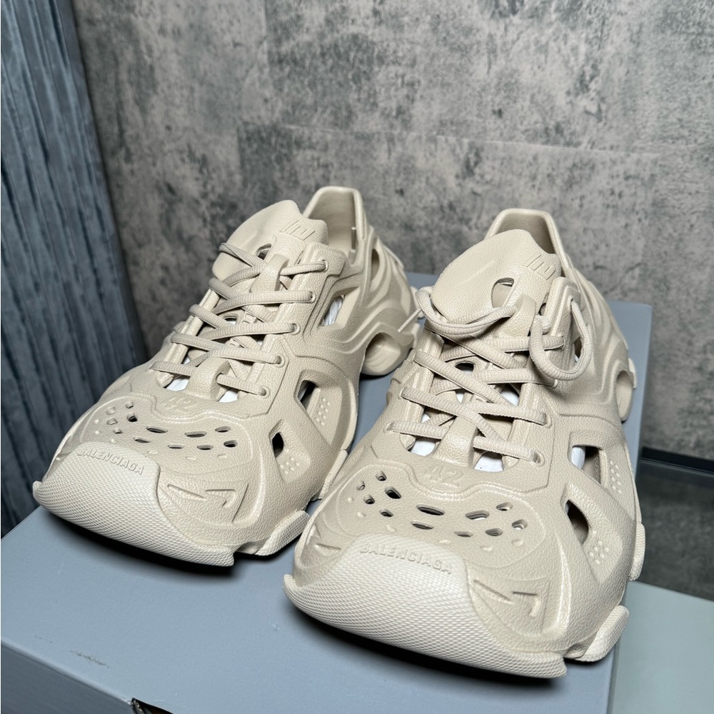 Men’s Balenciaga Clogs
